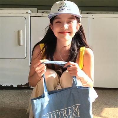 恶魔娜塔丽 海报